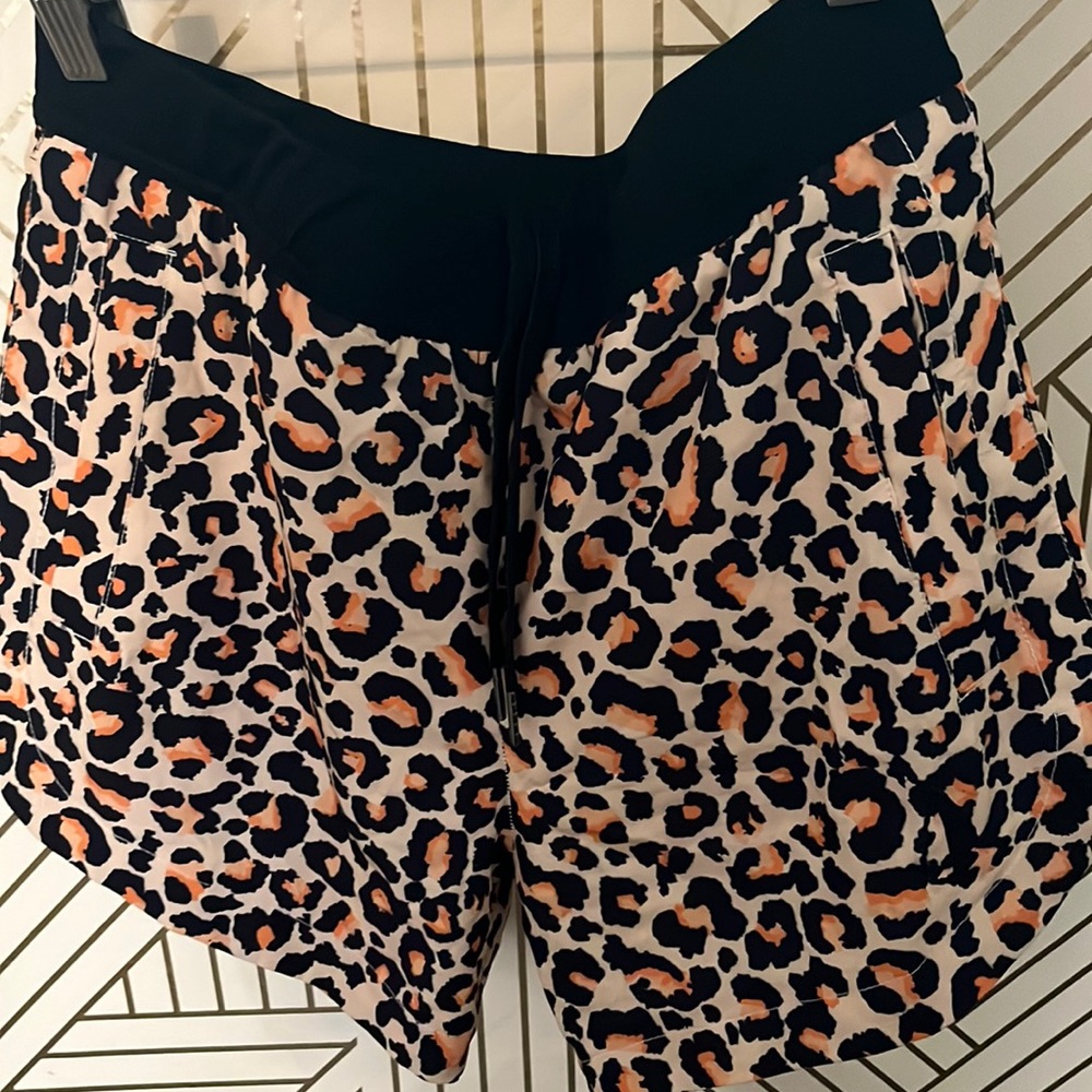 Women’s Tachuntfish Leopard Athletic Shorts